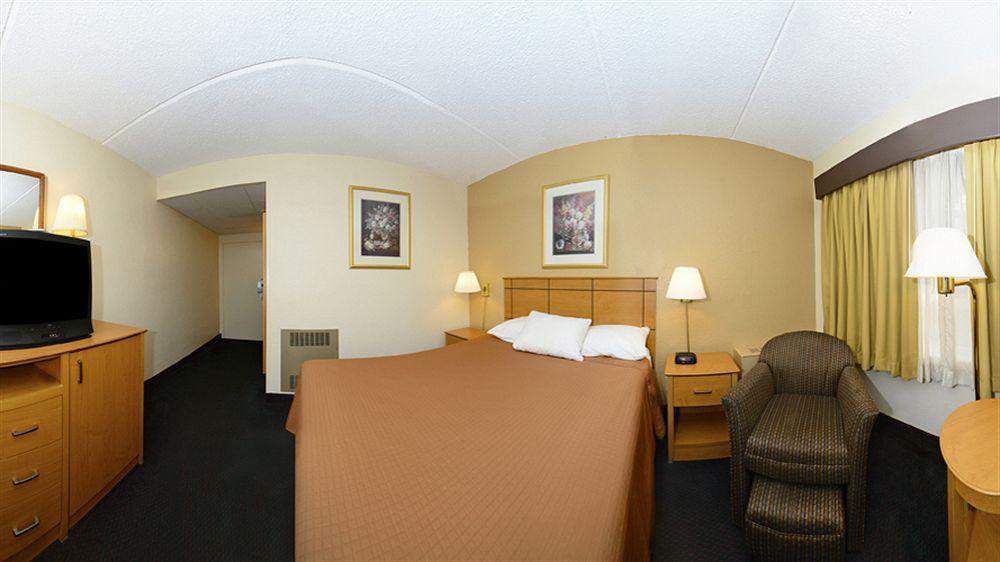Americas Best Value Inn And Suites St. Cloud Saint Cloud Bagian luar foto