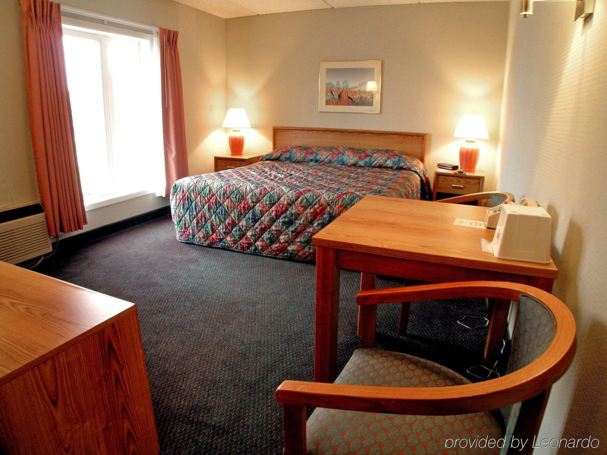 Americas Best Value Inn And Suites St. Cloud Saint Cloud Ruang foto