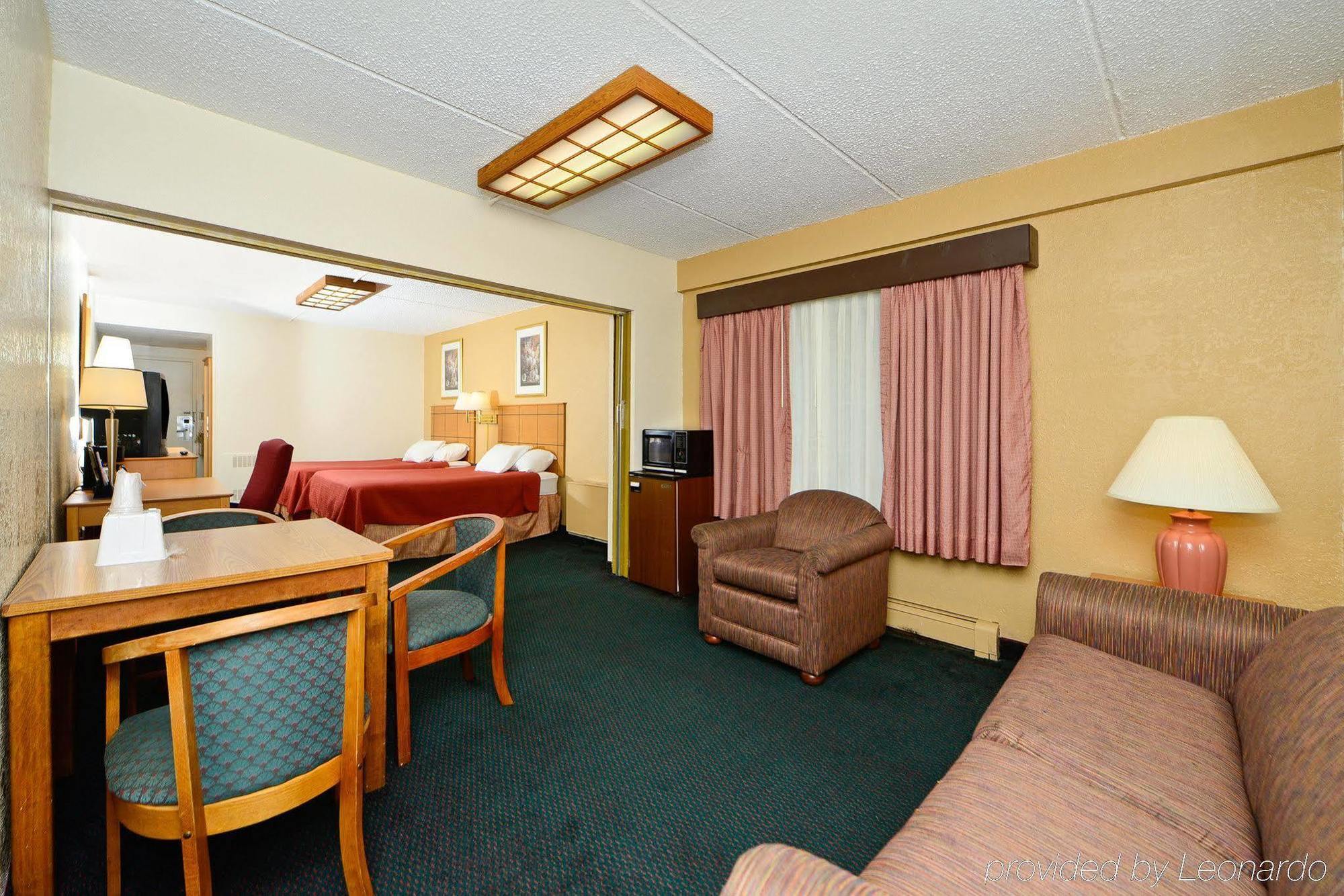 Americas Best Value Inn And Suites St. Cloud Saint Cloud Ruang foto