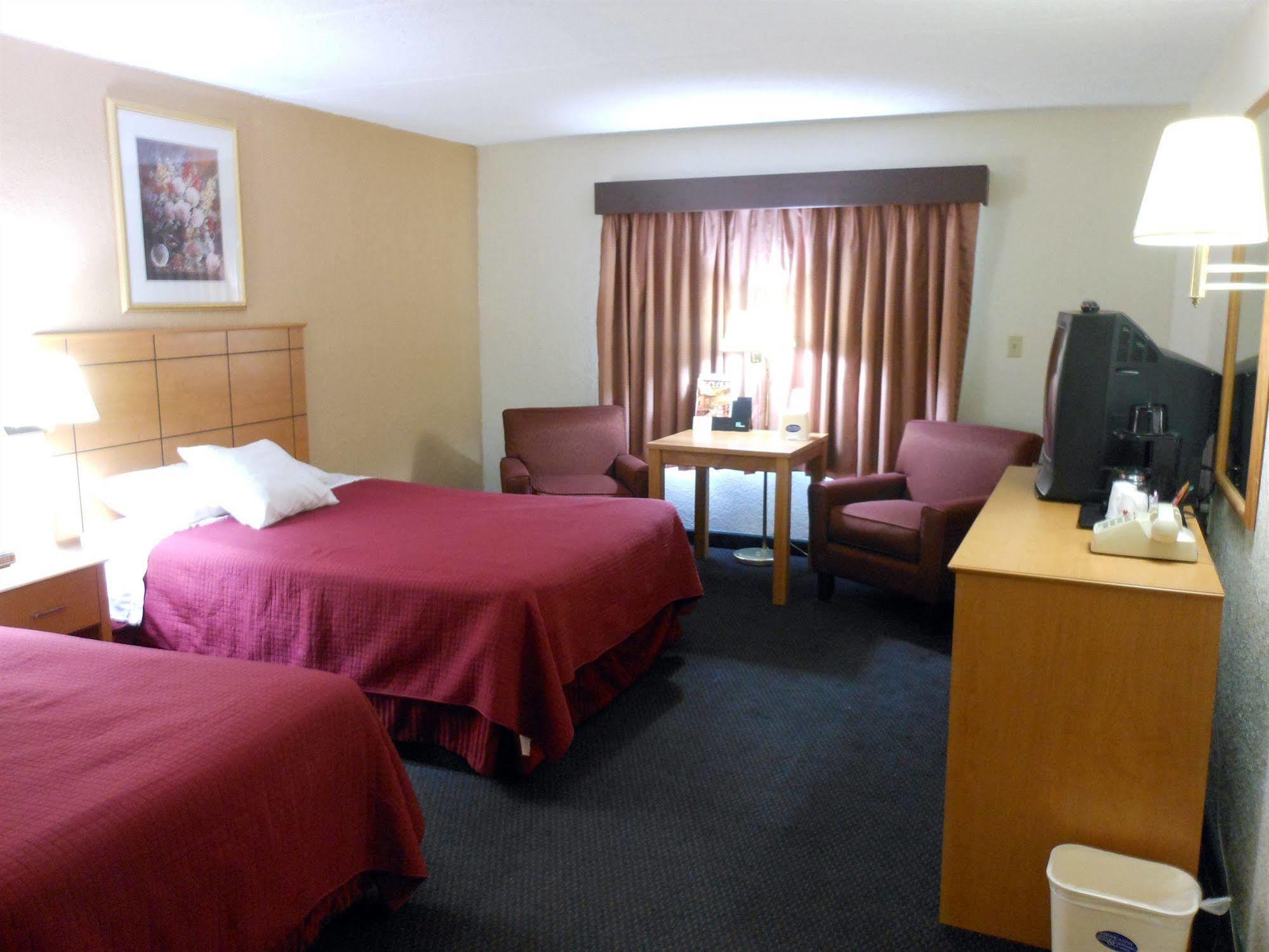 Americas Best Value Inn And Suites St. Cloud Saint Cloud Bagian luar foto
