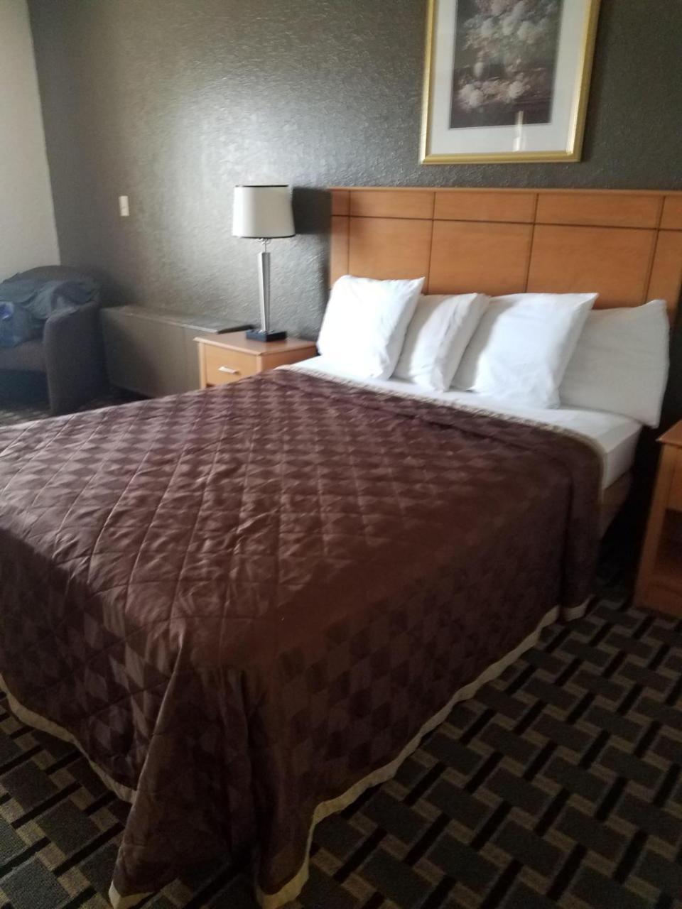 Americas Best Value Inn And Suites St. Cloud Saint Cloud Bagian luar foto